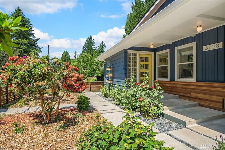 Property Photo: 3108 NE 117th St WA 98125