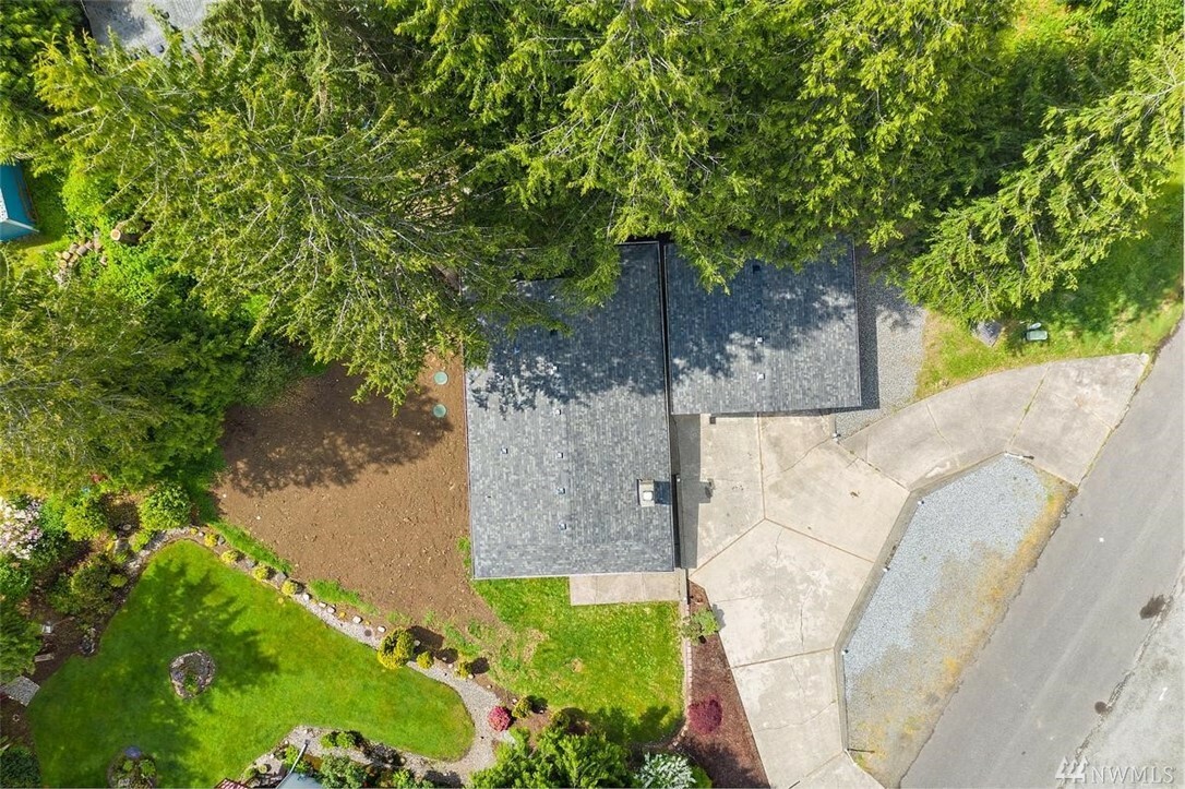 Property Photo: 4306 183rd Ave E WA 98391