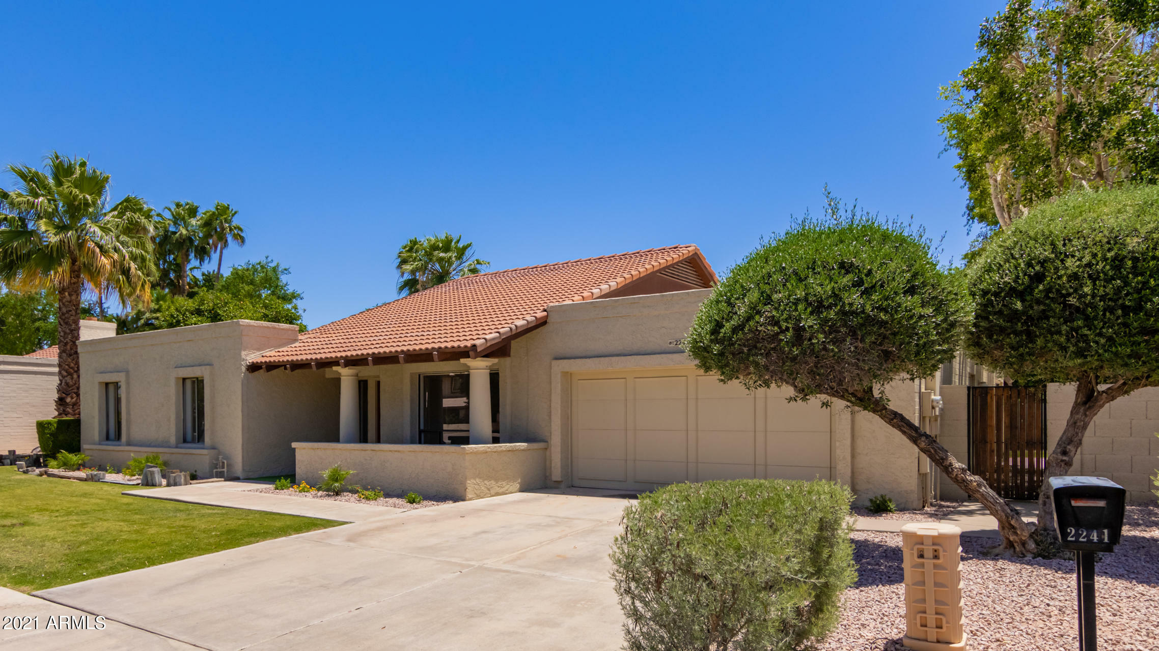 Property Photo:  2241 W Monterey Avenue  AZ 85202 