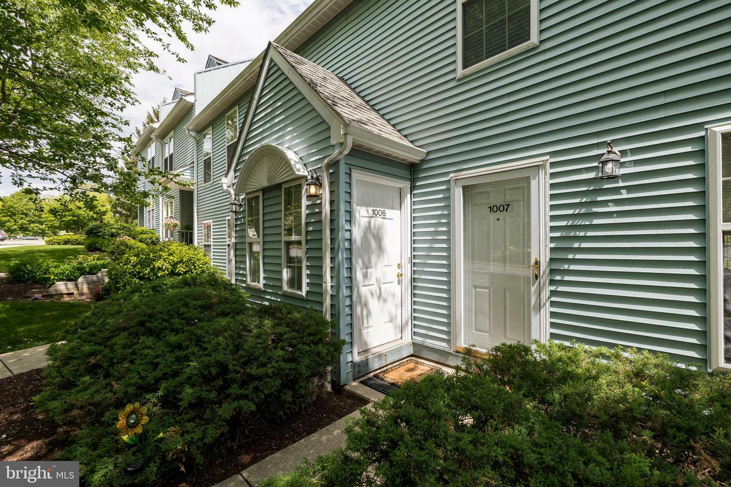 Property Photo: 1006 Roundhouse Court 6 PA 19380