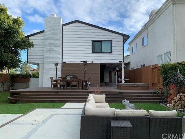 Property Photo:  901 N Peck Avenue  CA 90266 