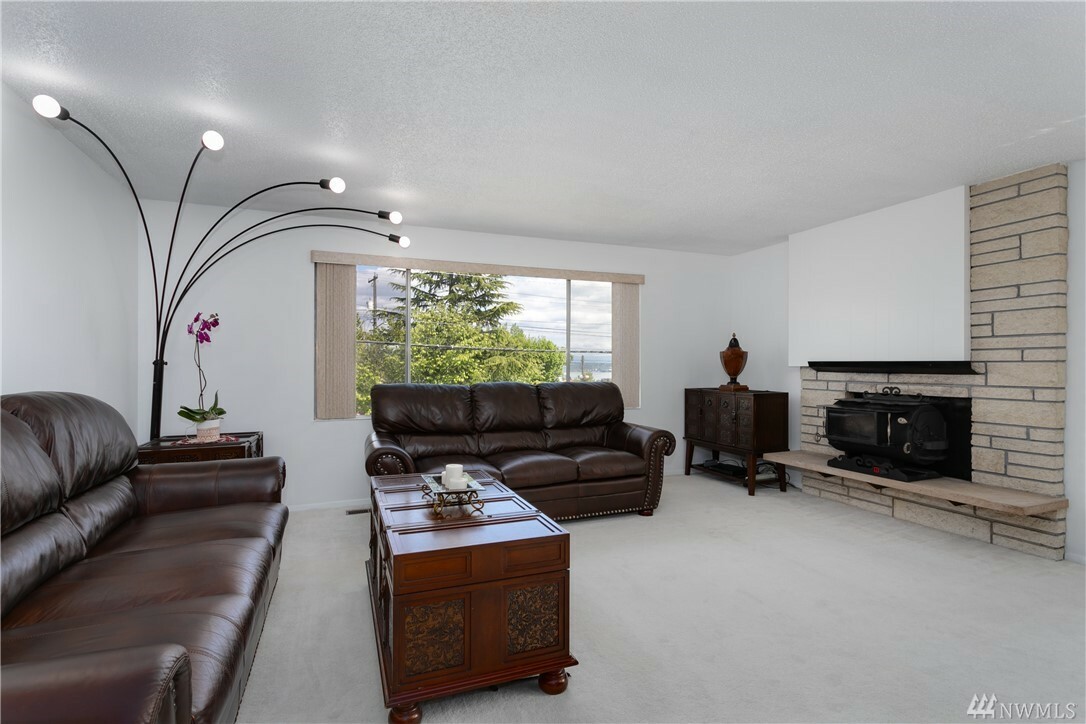 Property Photo: 7913 Beacon Ave S WA 98118