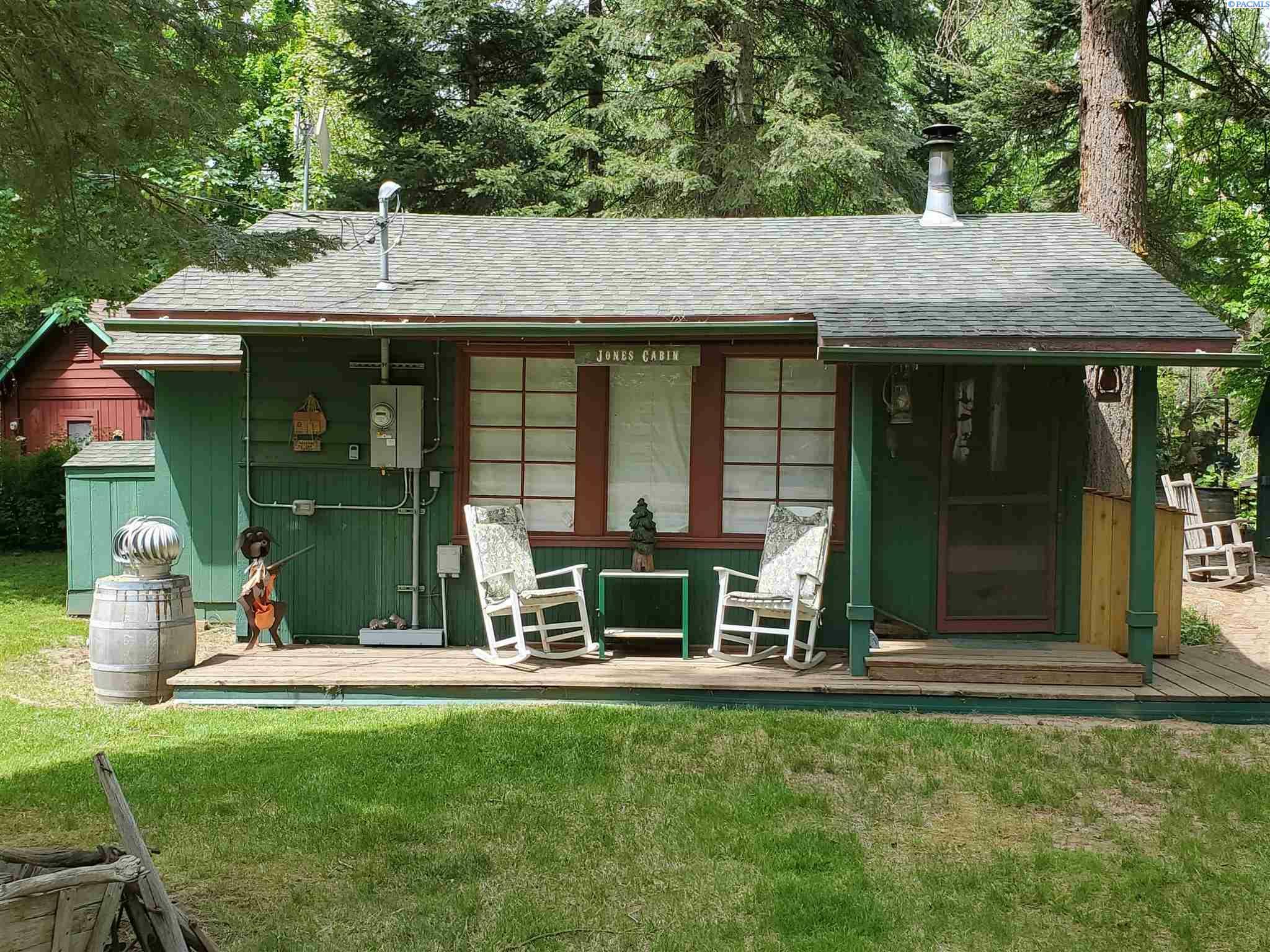 Property Photo:  108 Mountain Home Park  WA 99328 