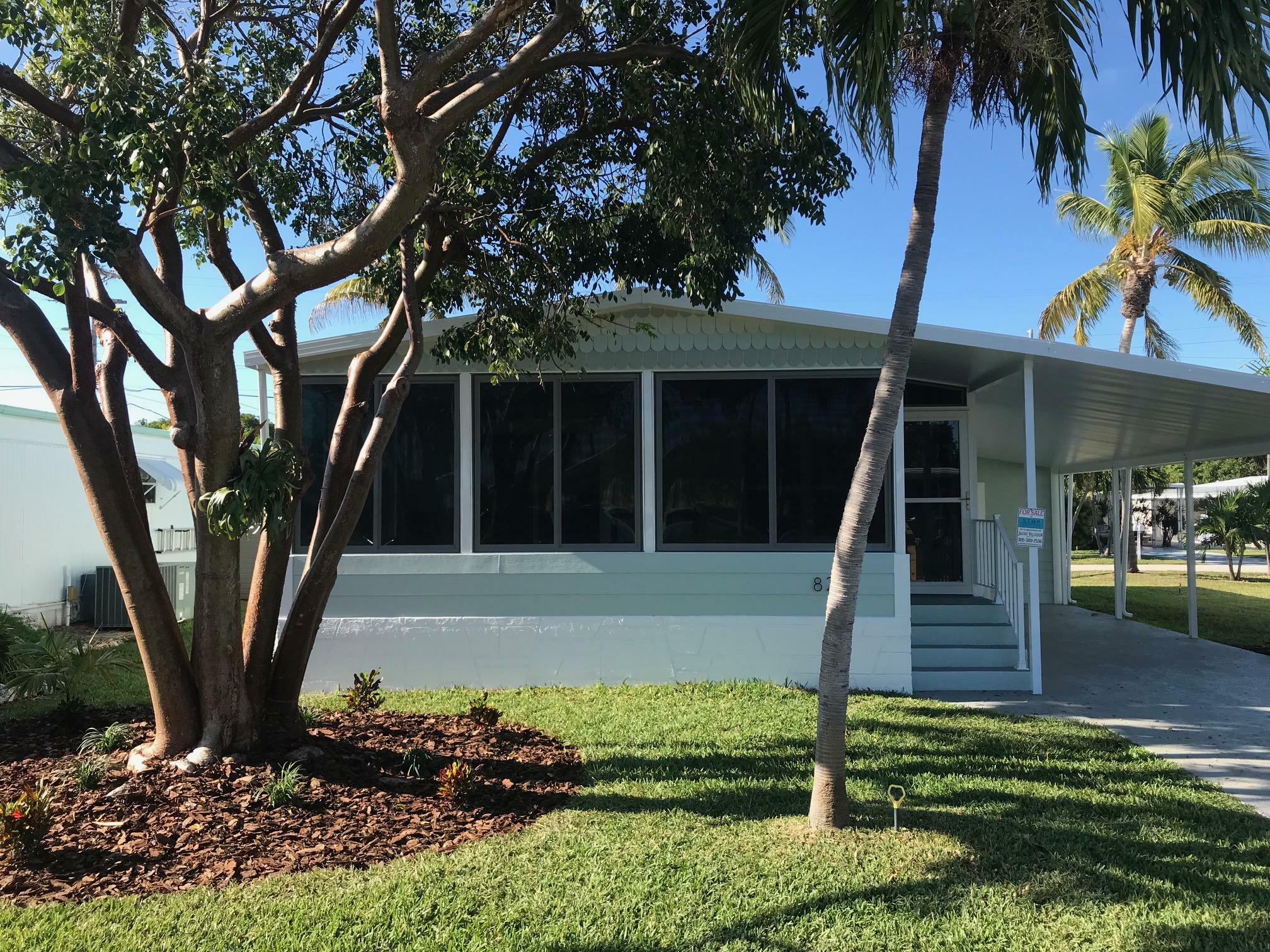 Property Photo:  824 S Ruby Drive  FL 33037 