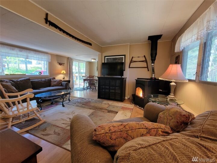 Property Photo:  810 Aspen Springs Rd  WA 98922 