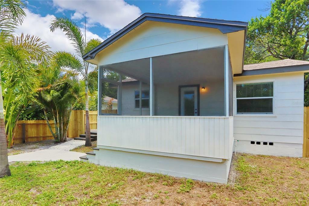 Property Photo:  2577 9th Avenue N  FL 33713 