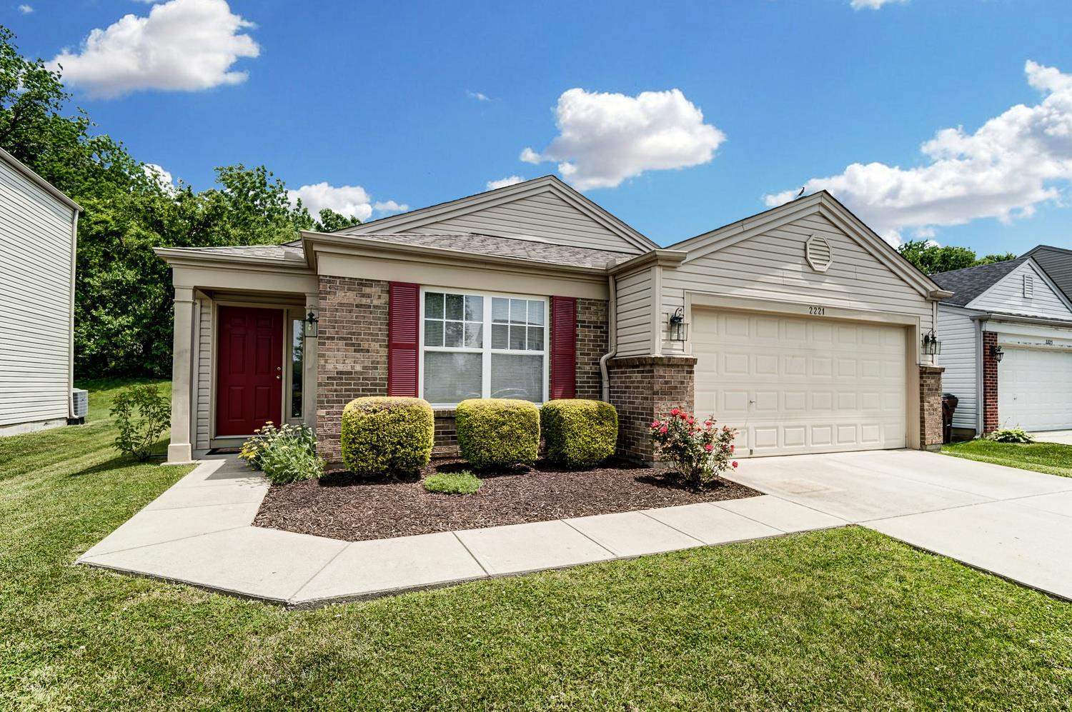 Property Photo: 2221 W Horizon Drive KY 41048