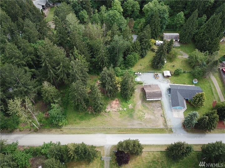 Property Photo:  7015 243rd Ave E  WA 98321 