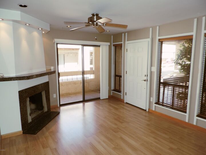 Property Photo: 3002 N 70th Street 225 AZ 85251