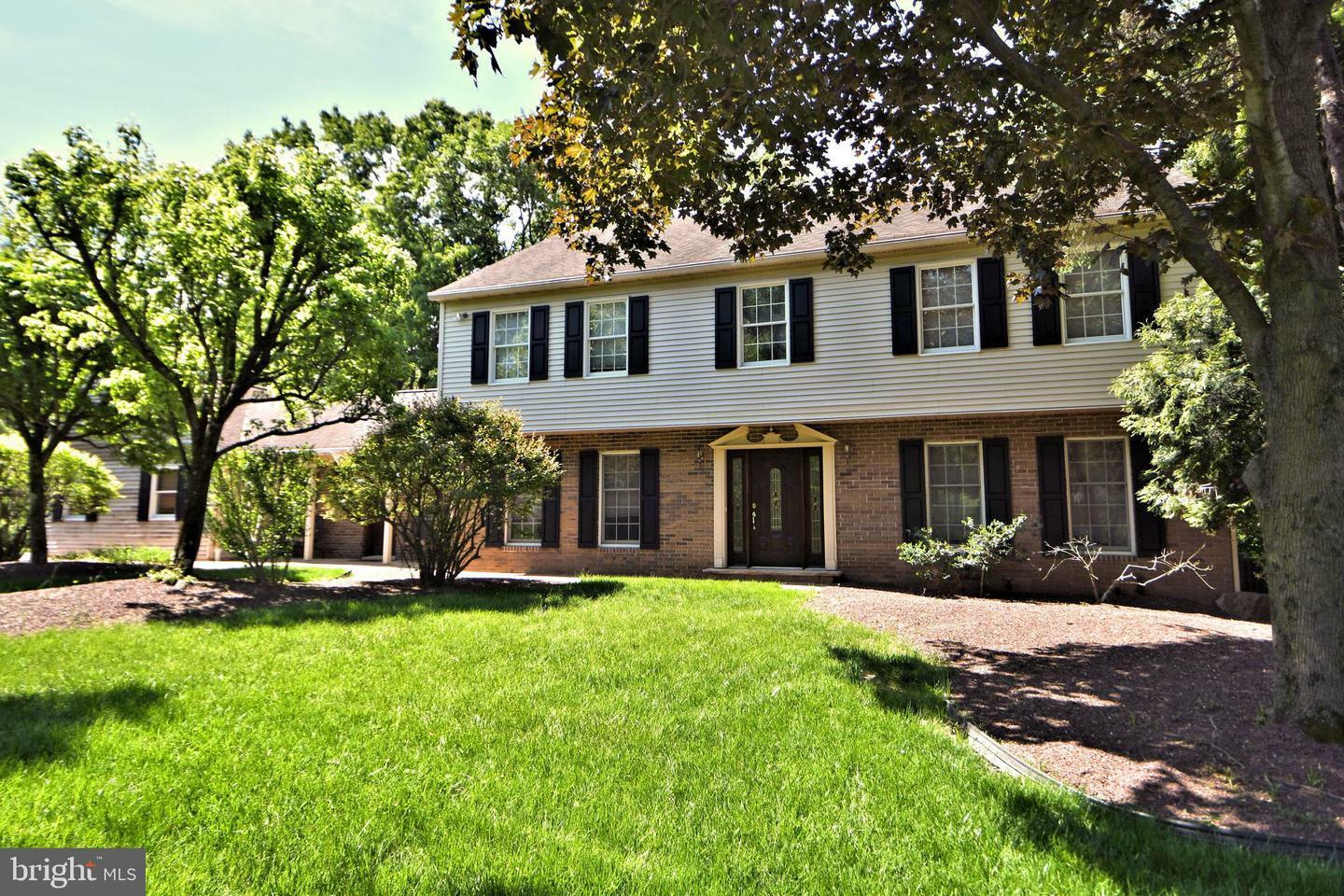 Property Photo: 1457 Buck Hill Drive PA 18966