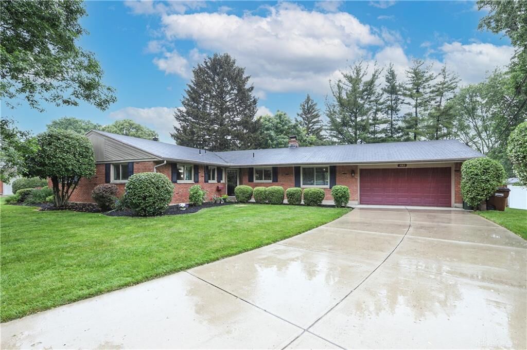 Property Photo:  2083 Hamlet Drive  OH 45440 