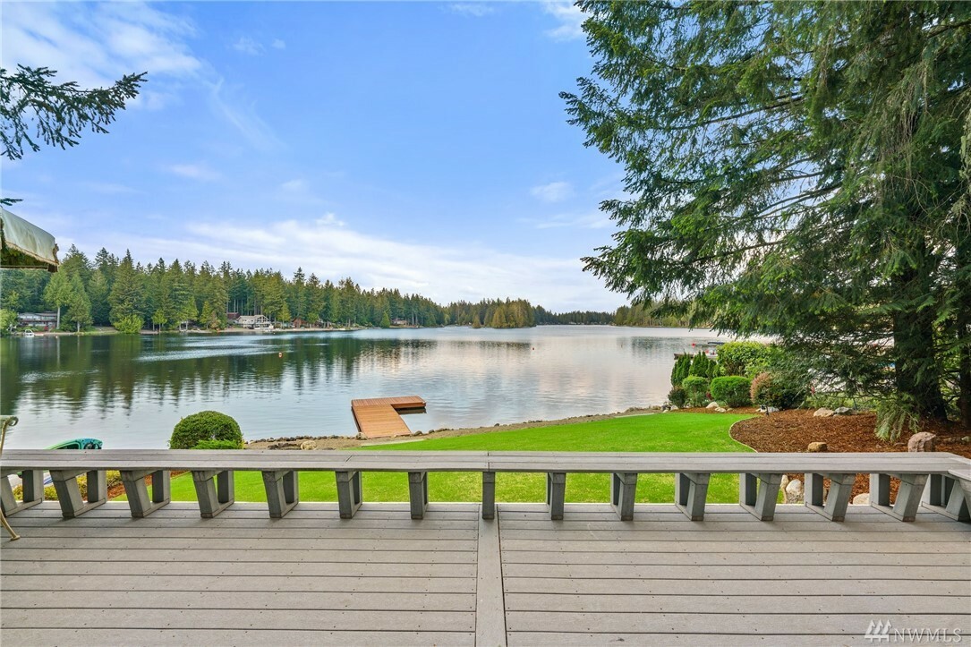 Property Photo:  830 E St Andrews Dr  WA 98584 