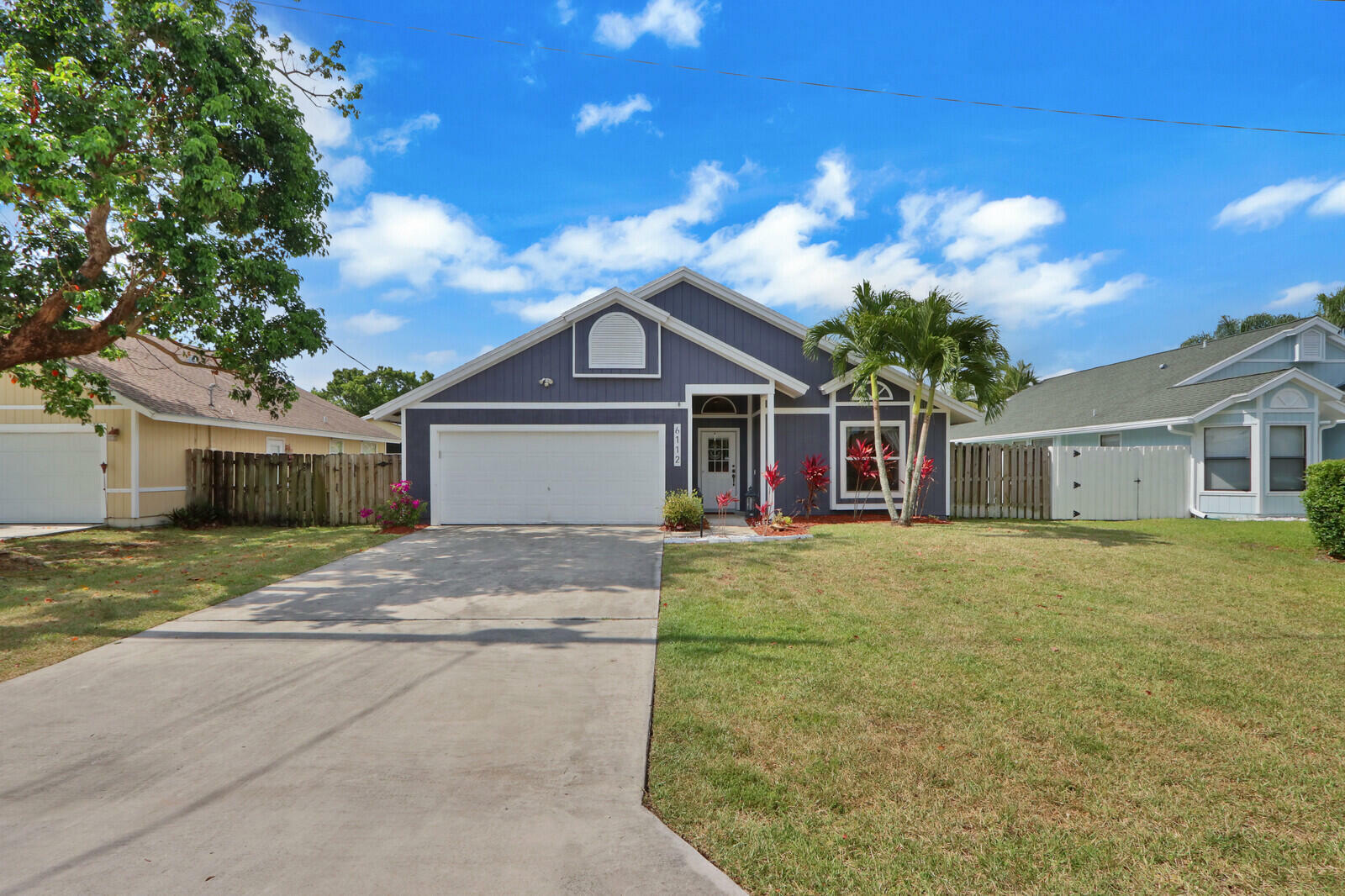 Property Photo:  6112 Lucerne Street  FL 33458 