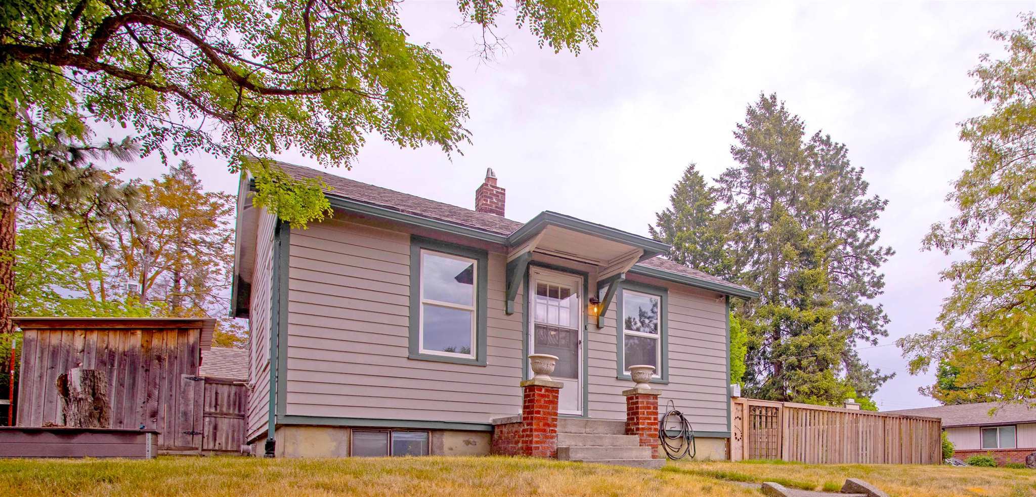 Property Photo:  1204 W Providence Ave  WA 99205 