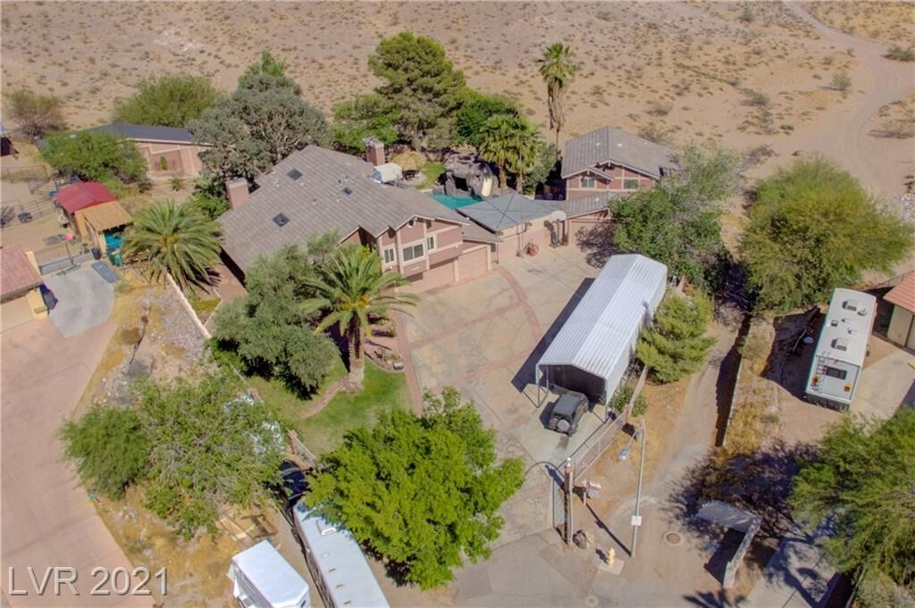 Property Photo:  1409 Garnet Place  NV 89005 