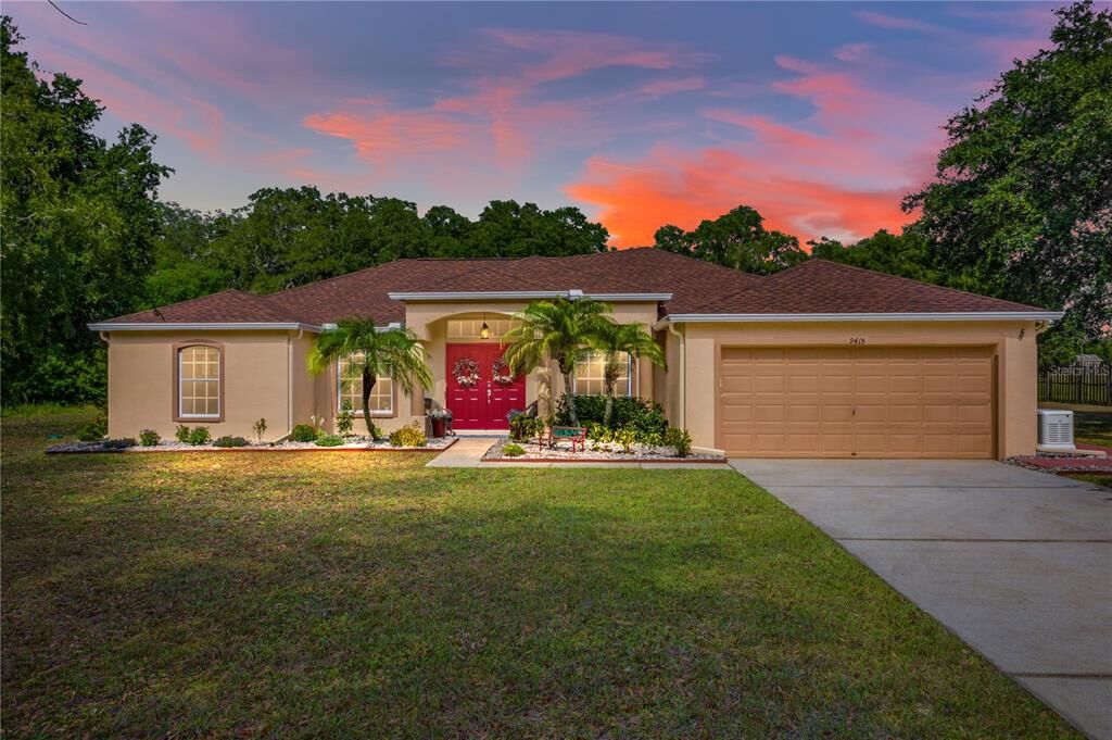 Property Photo: 9418 Barrington Oaks Drive FL 33527