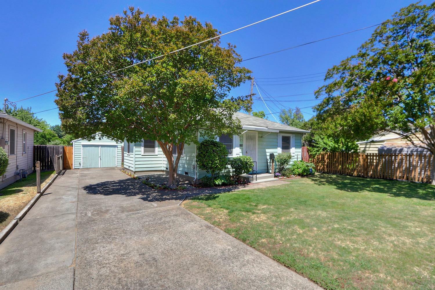 Property Photo:  4108 Arlington Avenue  CA 95820 