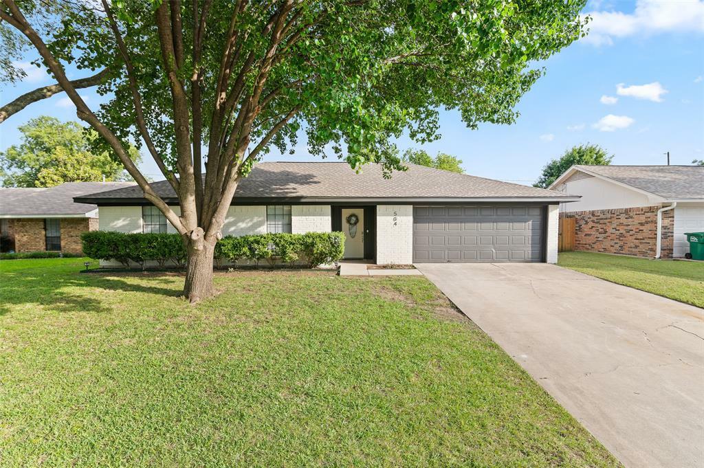 Property Photo:  504 Aspen Drive  TX 76209 