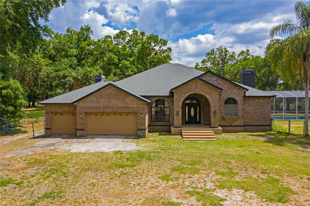 Property Photo:  2807 Bruton Road  FL 33565 