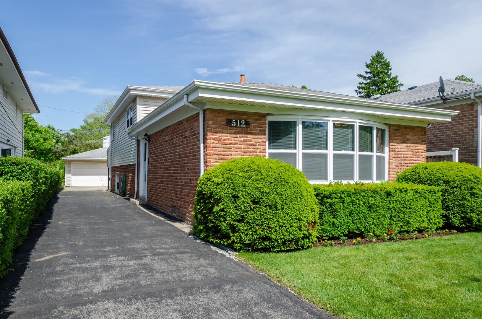 Property Photo: 512 Skokie Boulevard IL 60091