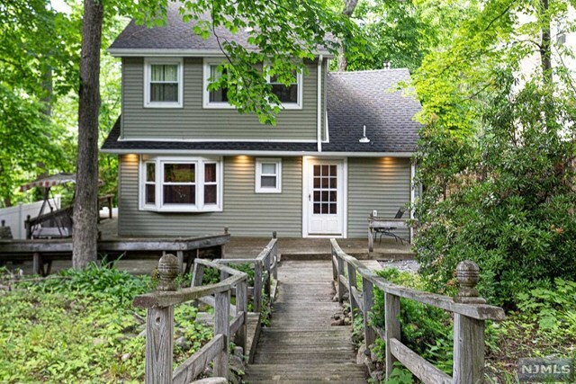 Property Photo: 213 Skylands Road NJ 07456