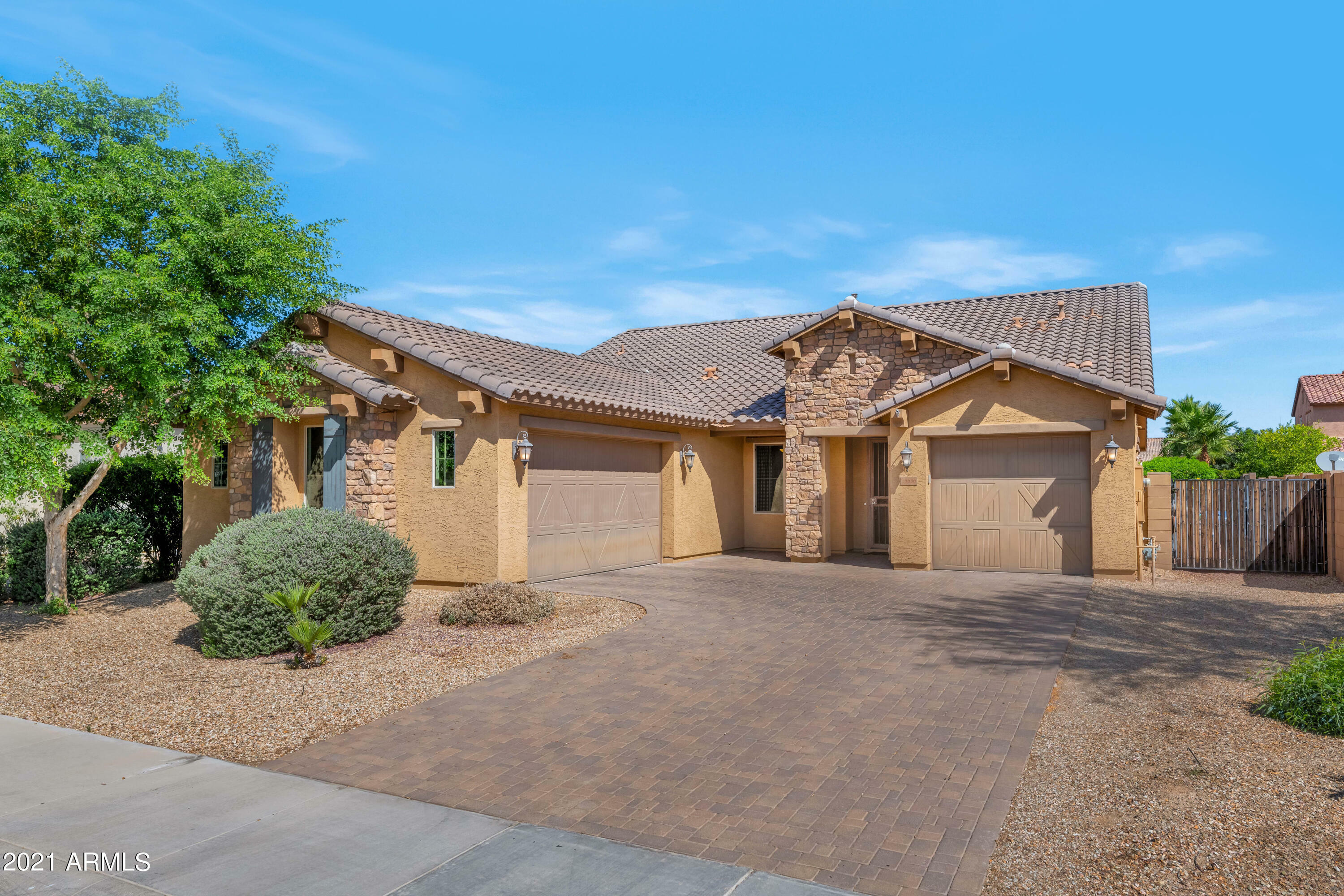Property Photo: 15636 W Roma Avenue AZ 85395