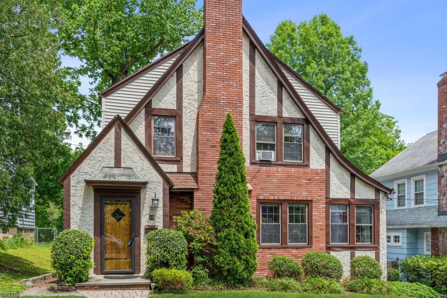 Property Photo:  15 Evergreen Pl  NJ 07040 