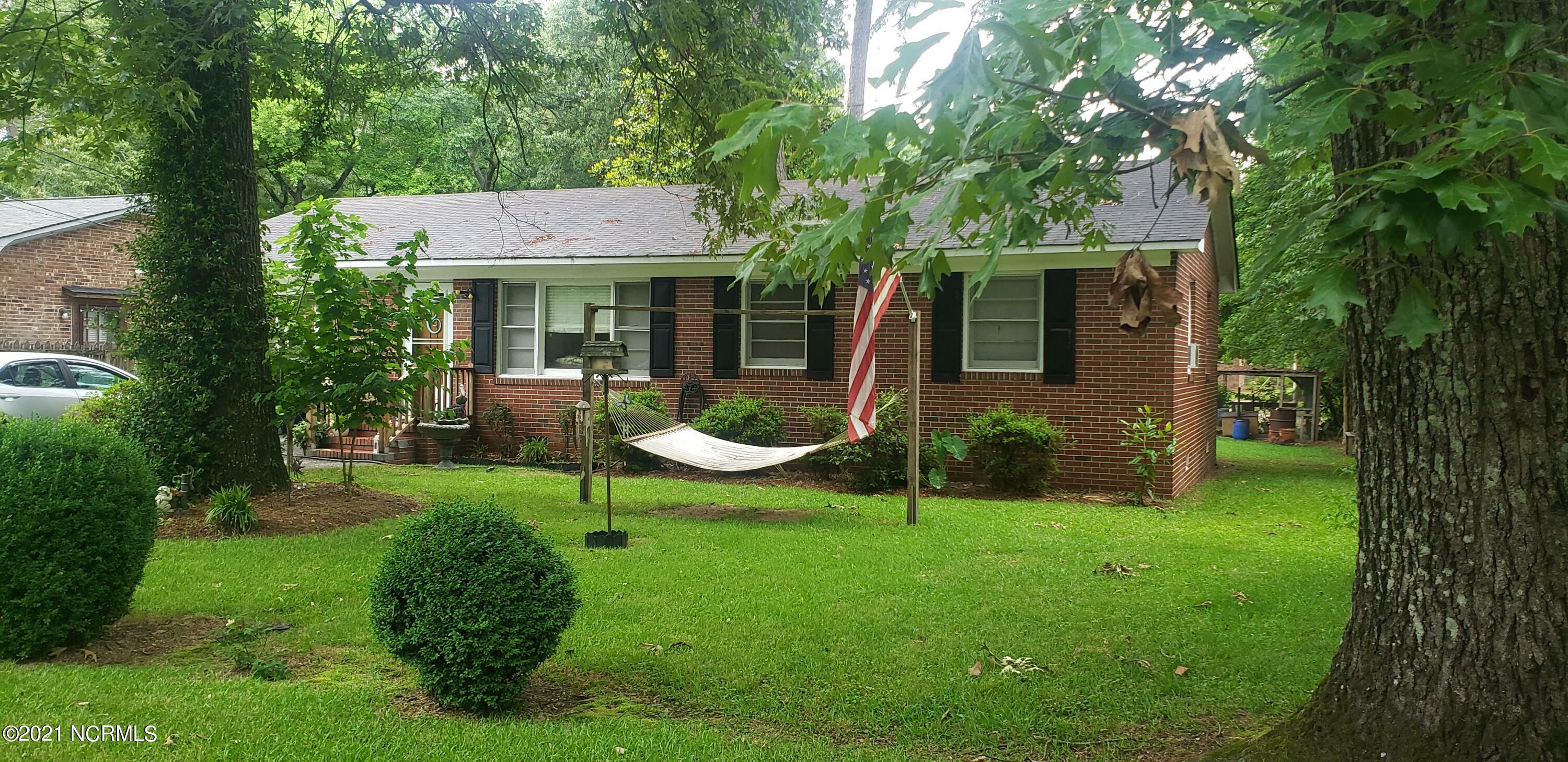 Property Photo: 27 Croatan Avenue NC 27808
