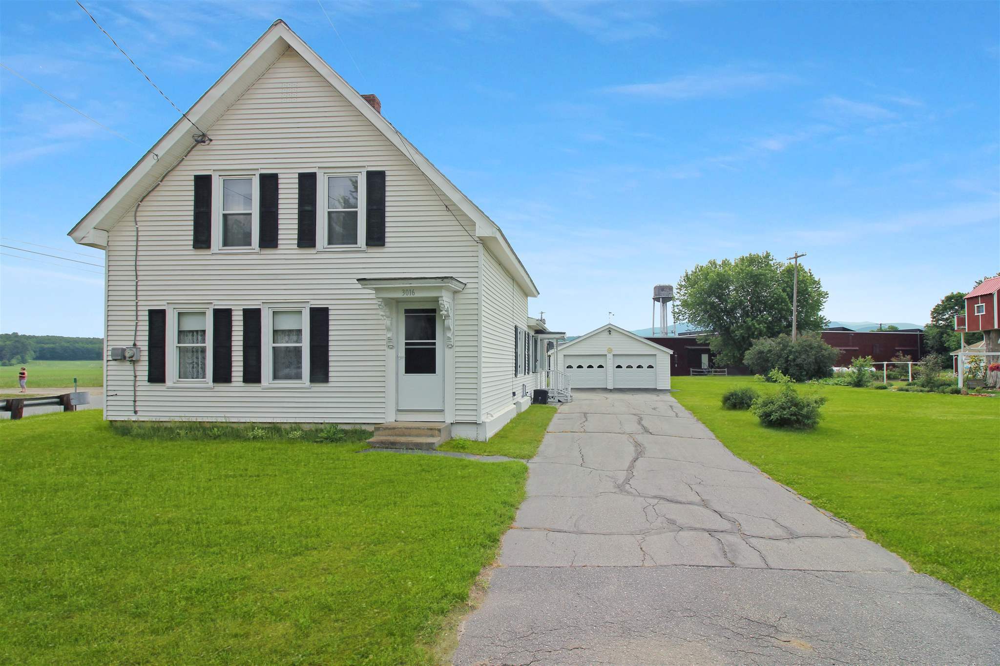 Property Photo:  3016 Dartmouth College Highway  NH 03774 