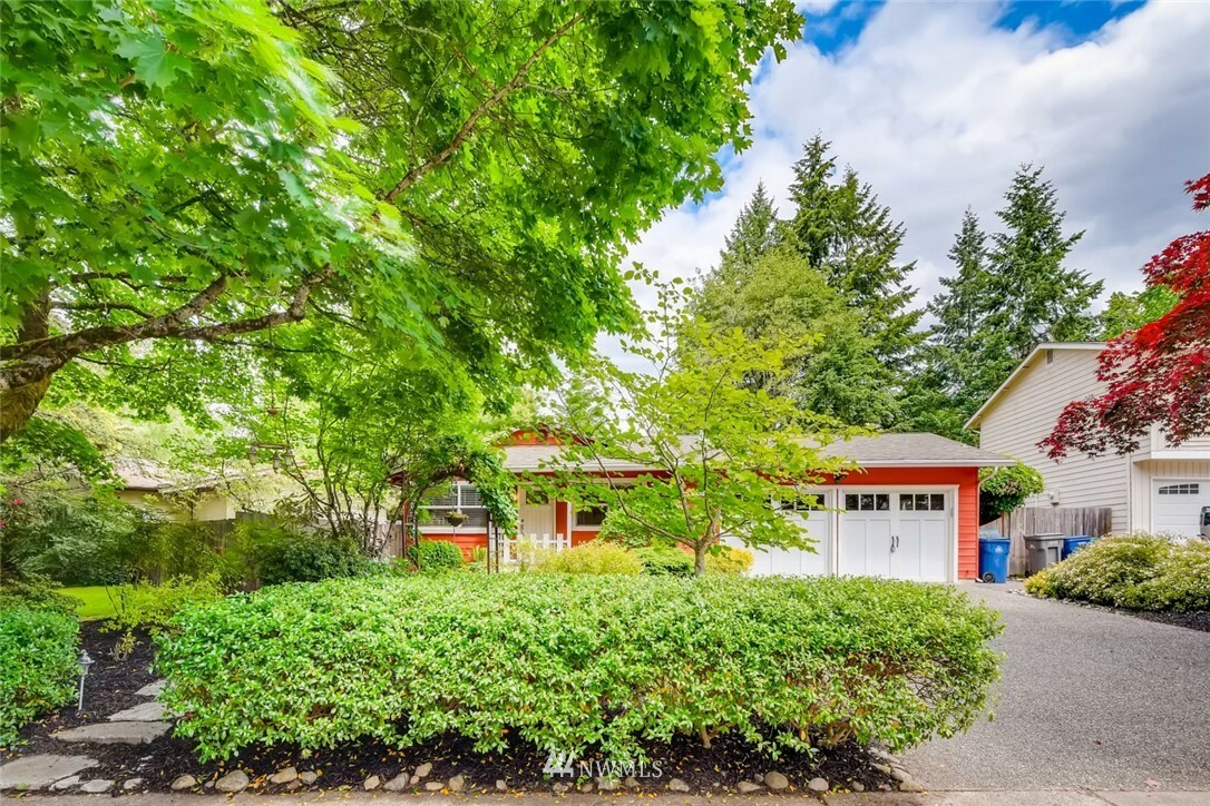 Property Photo:  8800 NE 137th Street  WA 98034 