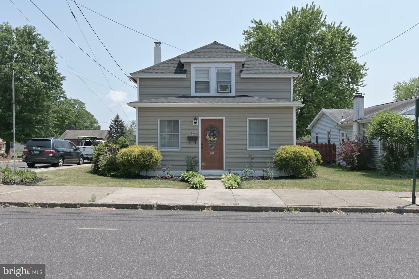 Property Photo:  640 E Vine Street  PA 19464 