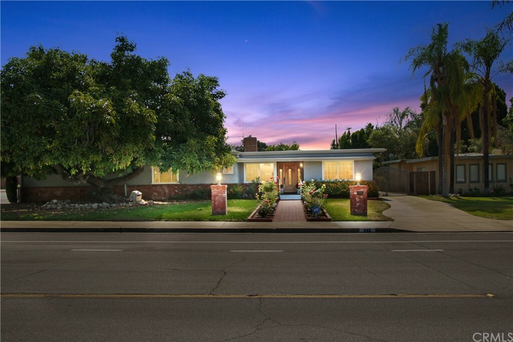 Property Photo:  1142 Highland Oaks Drive  CA 91006 