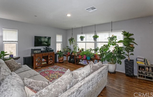 Property Photo: