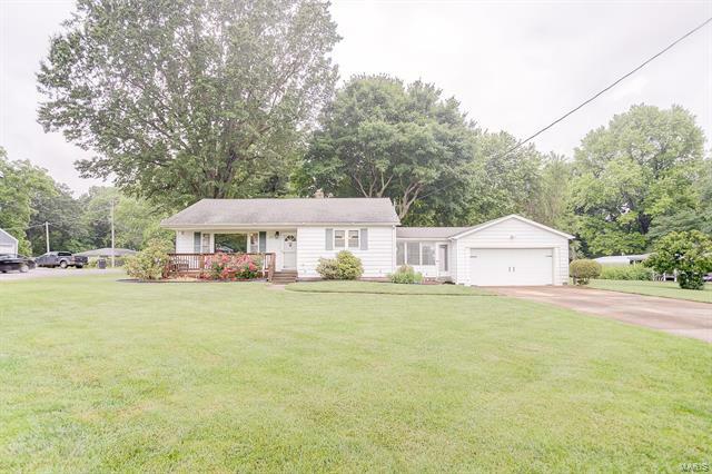 Property Photo: 417 Saint Clair Road 62208