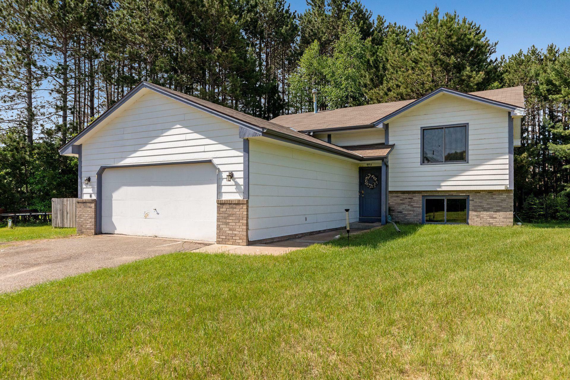 Property Photo:  9166 253rd Avenue NE  MN 55079 