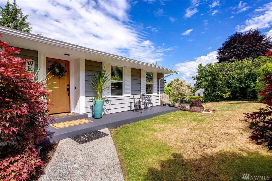 Property Photo:  19106 Olympic View Dr  WA 98020 