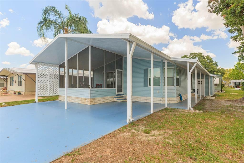 Property Photo:  34331 Country Breeze Avenue  FL 33543 