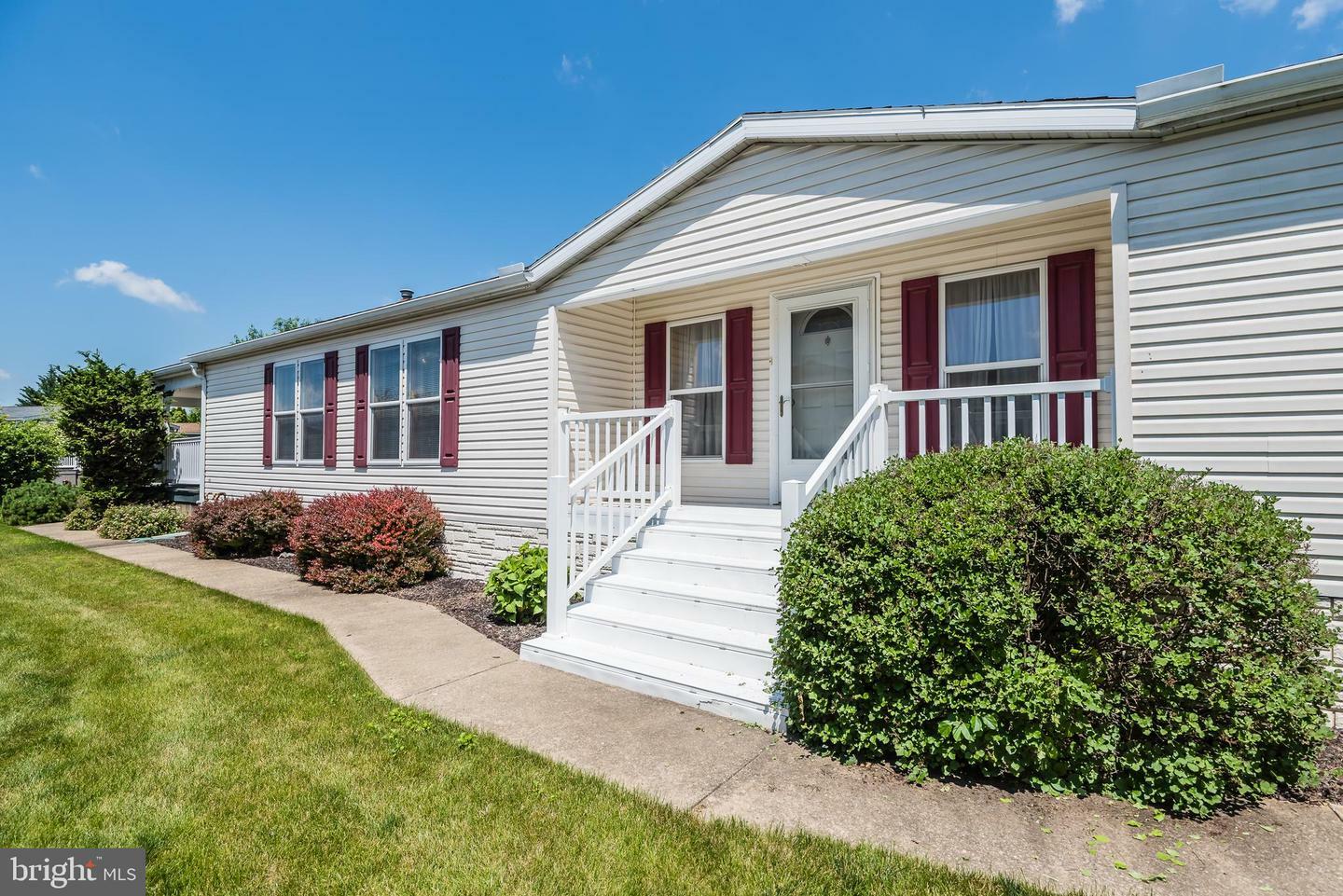 Property Photo: 131 Juniper Street PA 17078