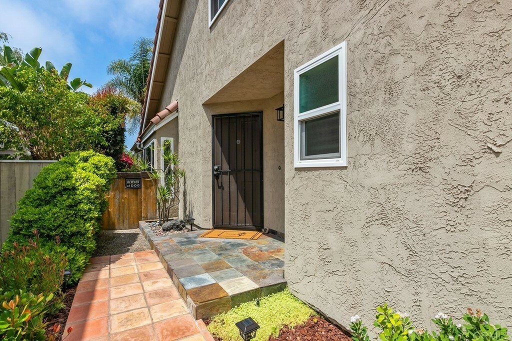 Property Photo:  1525 Flair Encinitas Dr  CA 92024 