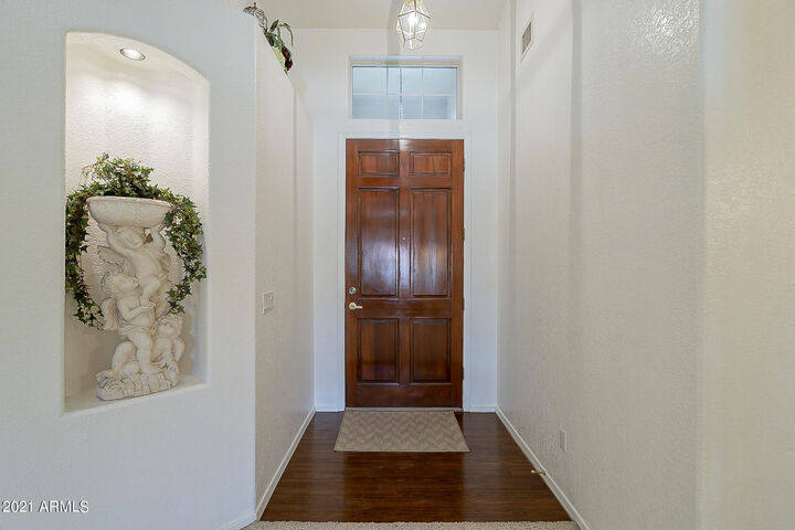 Property Photo: 6661 E Menlo Street AZ 85215