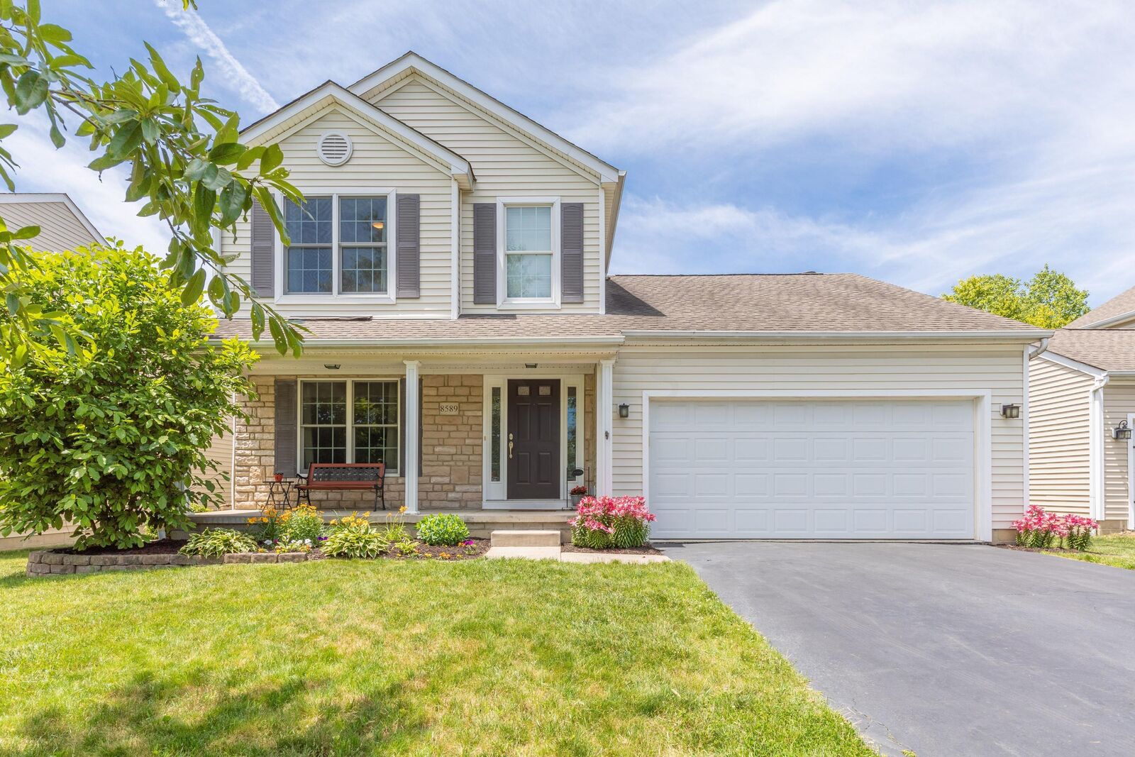 Property Photo:  8589 Portwood Lane  OH 43035