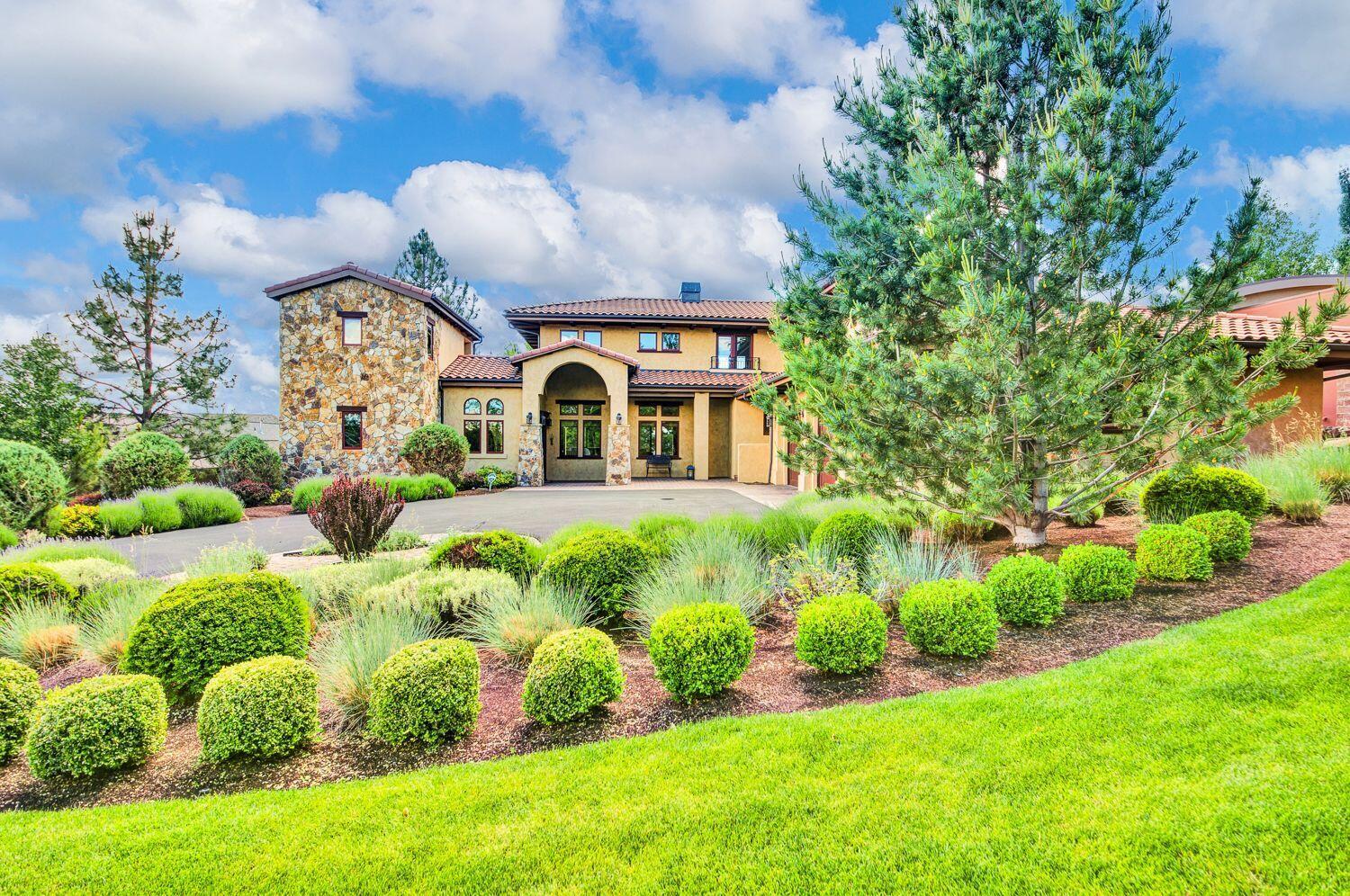 Property Photo: 676 NW Stonepine Drive OR 97703