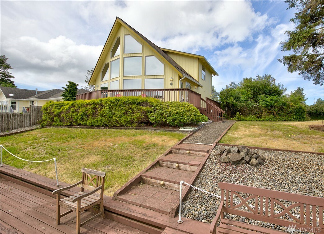 Property Photo:  580 Point Brown Ave SE  WA 98569 