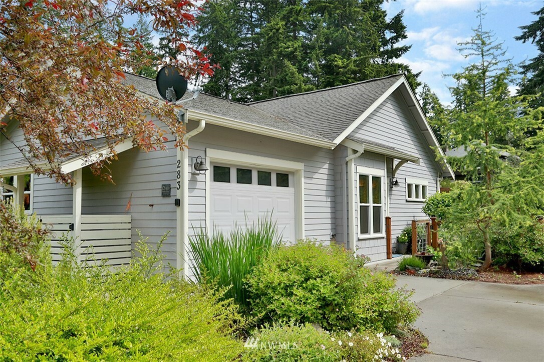 Property Photo:  283 Laurel Loop  WA 98260 