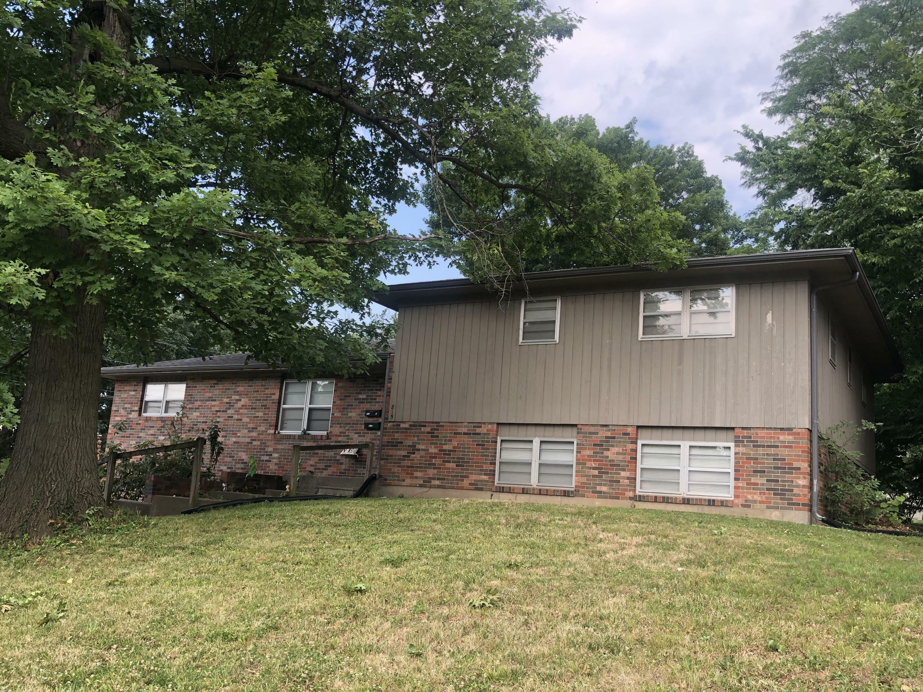 Property Photo:  815 S Fairview Rd  MO 65203 