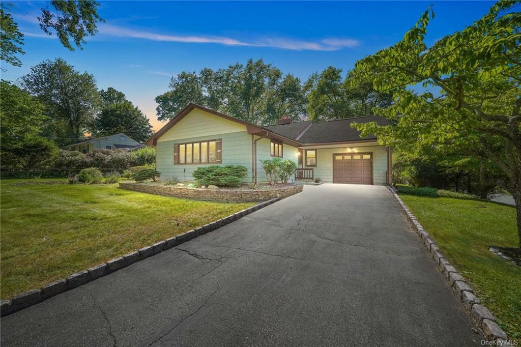 293 Brookway Avenue  Valley Cottage NY 10989 photo