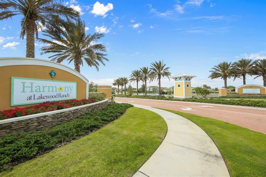 Property Photo: 5065 Skyview Lane FL 34211