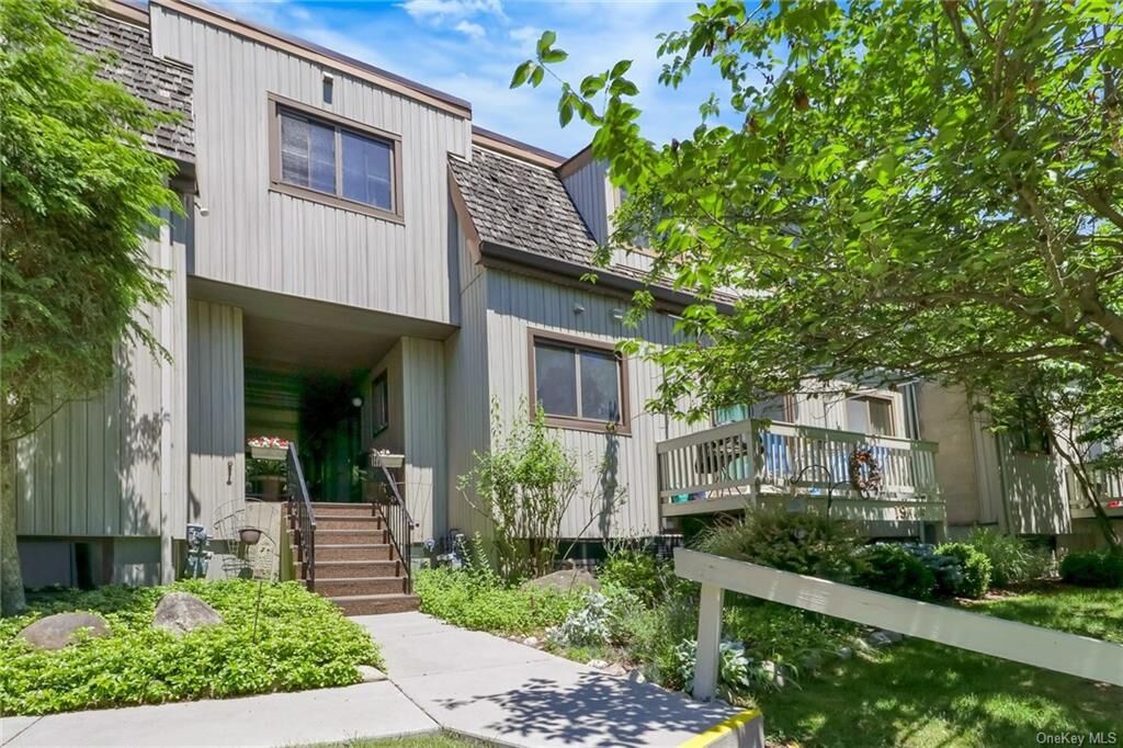 Property Photo:  30 Sycamore Drive  NY 10940 