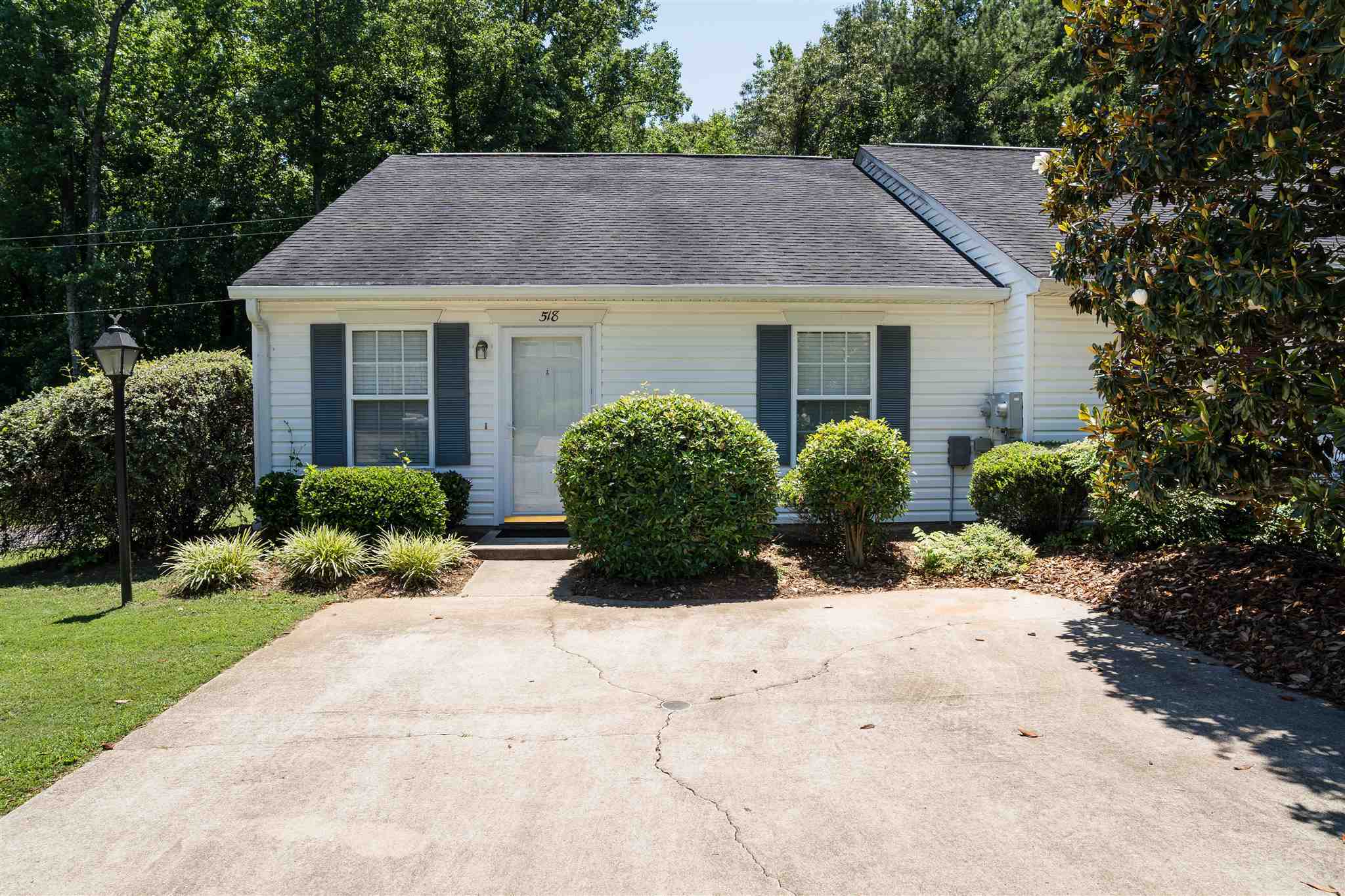 Property Photo:  518 Campsen Villas Court  SC 29301 