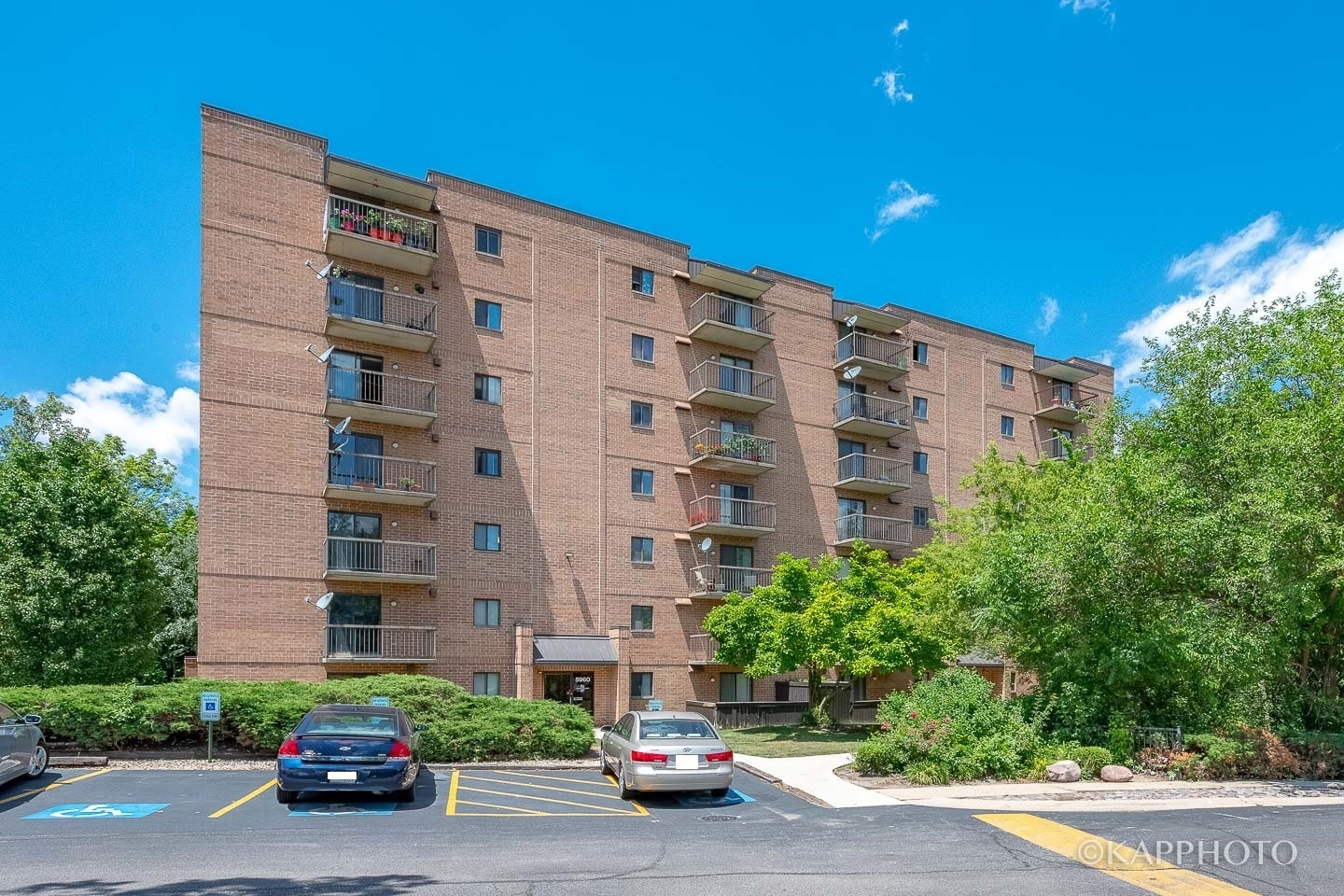 Property Photo:  5950 Lake Bluff Drive 502  IL 60477 
